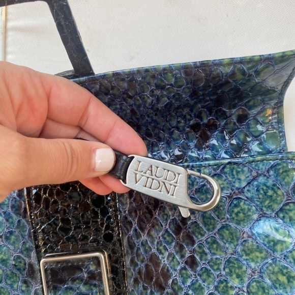 STUNNING authentic LAUDI VIDNI reptile pattern clutch bag - Picture 2 of 9